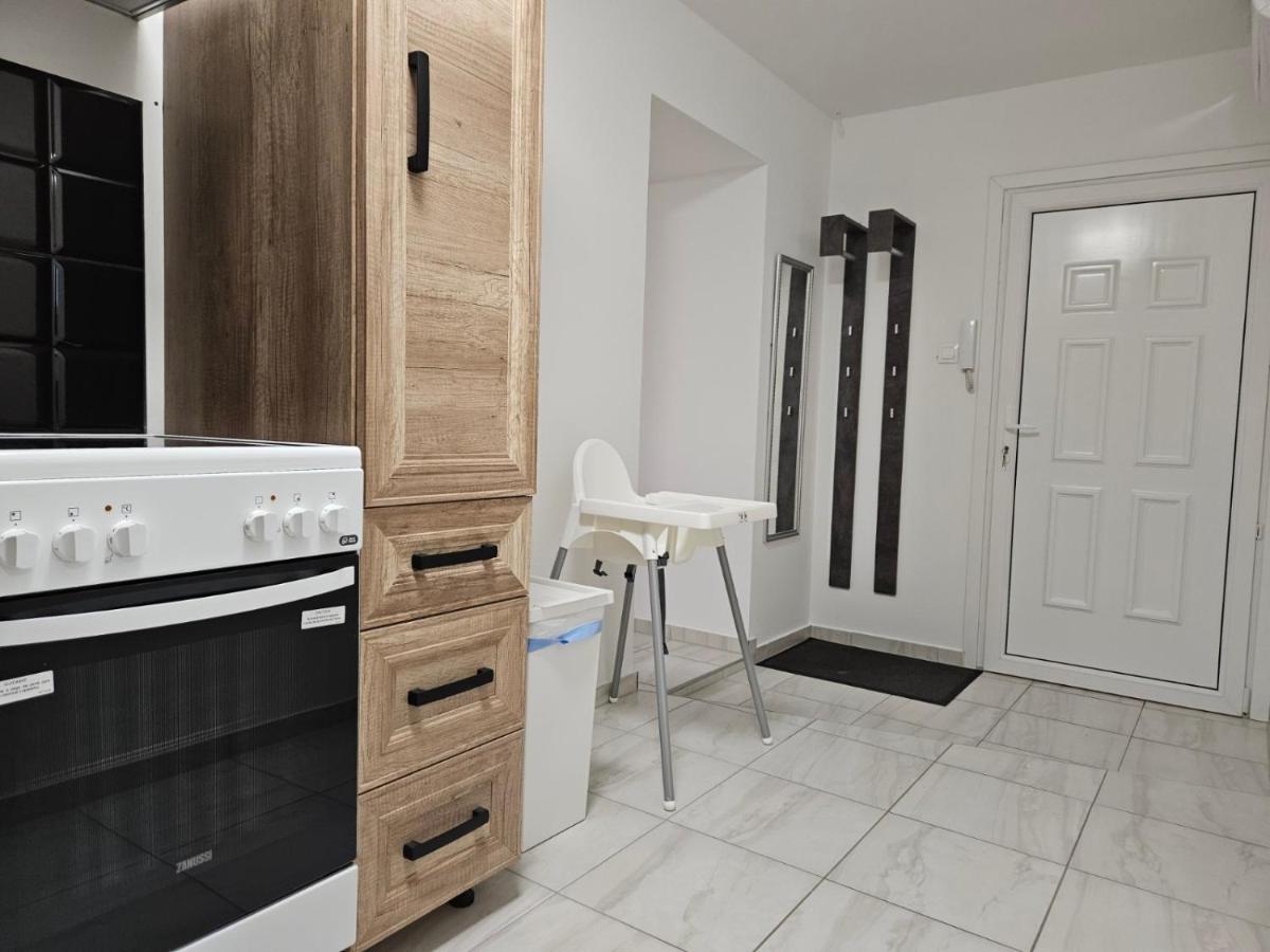 Holiness Apartmanok Szeged Exteriör bild