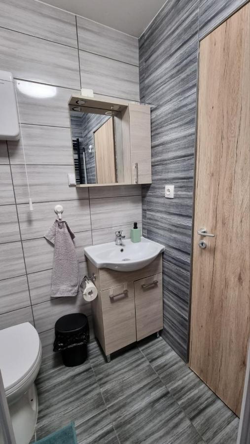 Holiness Apartmanok Szeged Exteriör bild